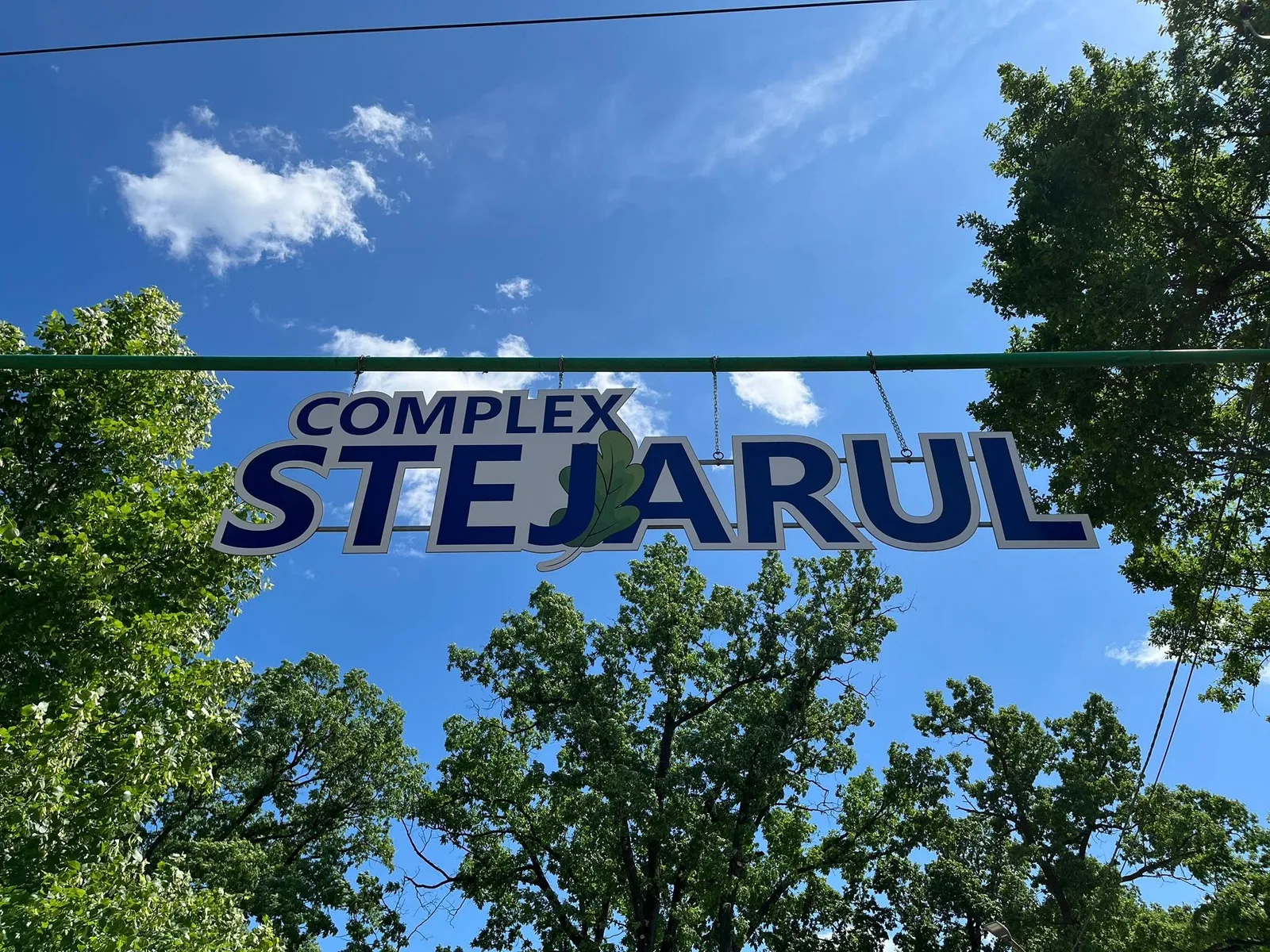 Consilierii locali au aprobat tarifele ce vor fi practicate în cadrul complexului „Tabăra Stejarul”