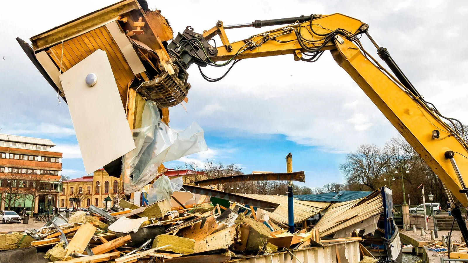 INFORMAȚII PRIVIND MODUL DE GESTIONARE A DEȘEURILOR PROVENITE DIN CONSTRUCȚII ȘI DEMOLĂRI (DCD) – Primaria Municipiului Sacele