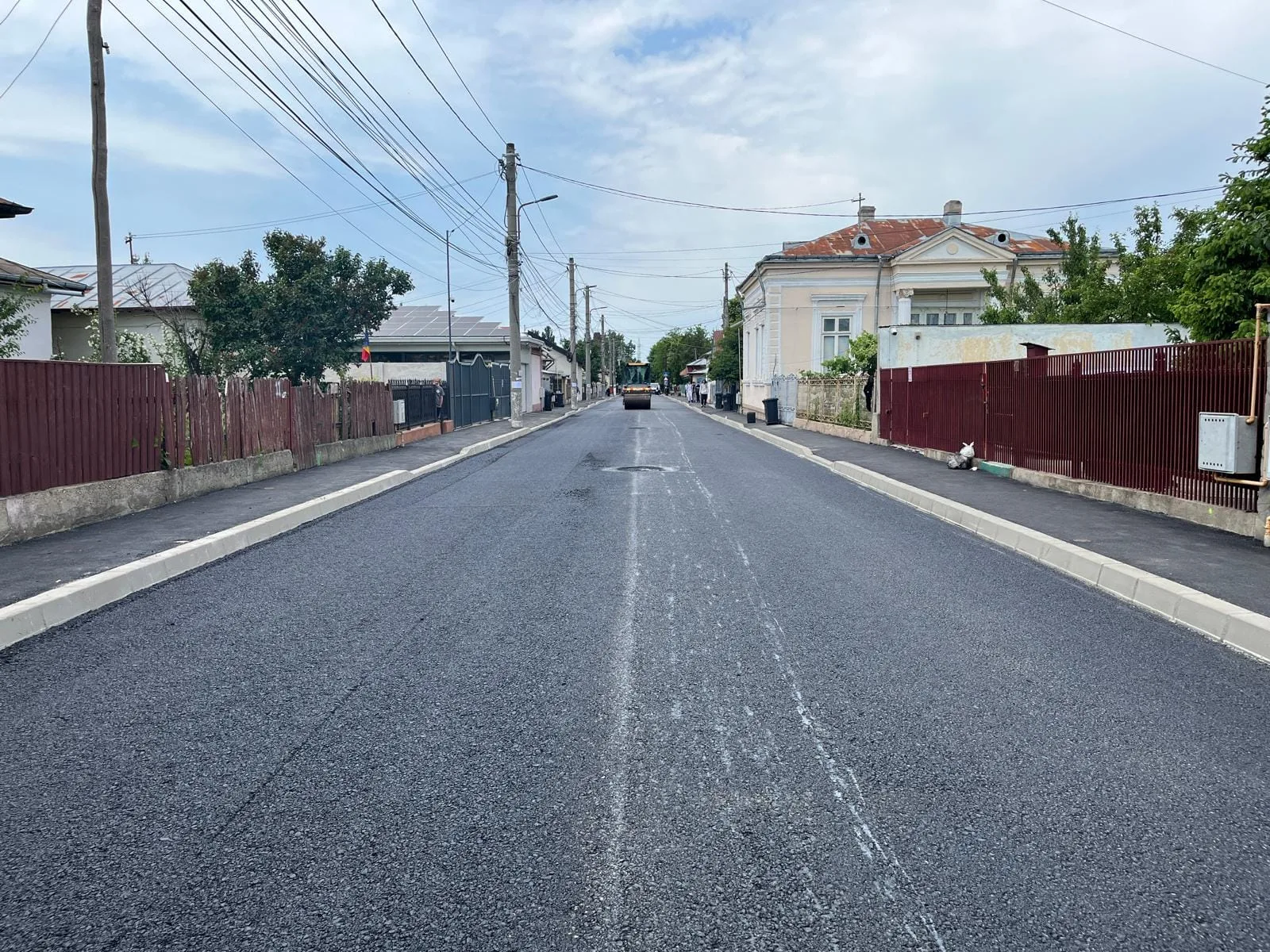 Astăzi se așterne stratul de binder pe strada Tudor Vianu